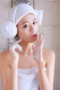 六一，我把女儿扔在旋转机上抖音热门全文小说
